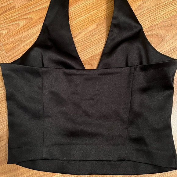 Warehouse halter crop top satin finish - Picture 3 of 4